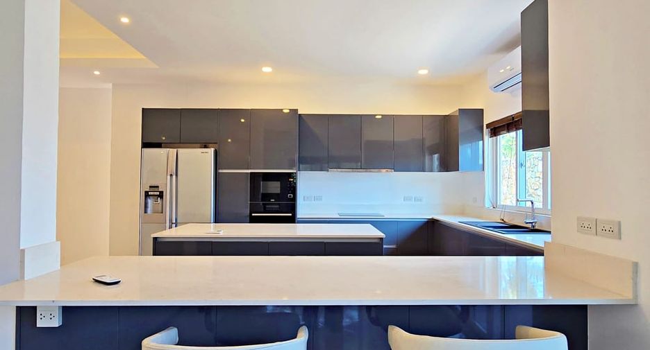 For sale 5 bedrooms villa in Bang Lamung, Chonburi