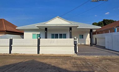 Villa zum Kauf mit 3 Zimmer in Bang Lamung, Chonburi