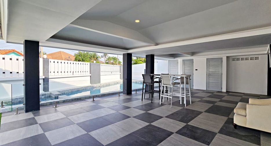 Villa zum Kauf mit 3 Zimmer in Bang Lamung, Chonburi