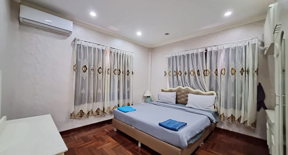 出售 4 卧室 别墅 在 Jomtien, 芭提雅