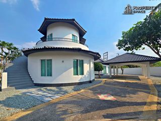 Villa en alquiler de 4 habitaciones en Bang Lamung, Chonburi