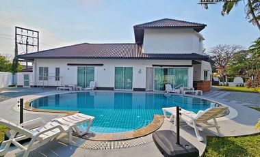 Villa zur Miete mit 4 Zimmer in Bang Lamung, Chonburi