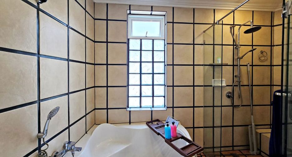 Villa zur Miete mit 4 Zimmer in Bang Lamung, Chonburi