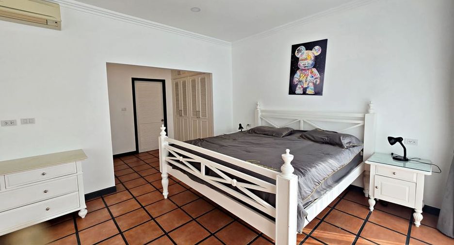 Villa zur Miete mit 4 Zimmer in Bang Lamung, Chonburi
