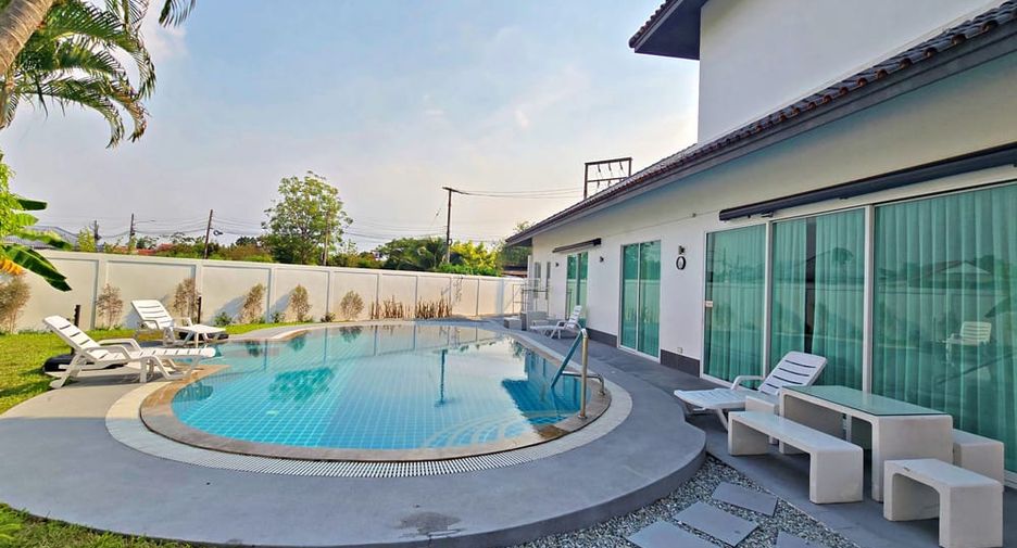 Villa zur Miete mit 4 Zimmer in Bang Lamung, Chonburi
