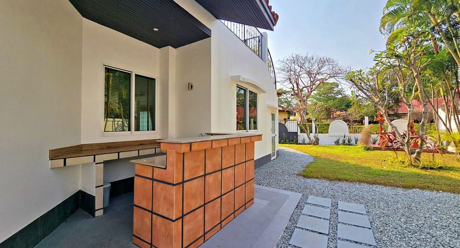 Villa zur Miete mit 4 Zimmer in Bang Lamung, Chonburi