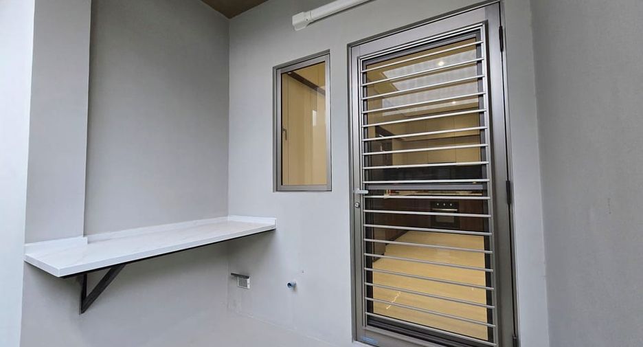 Продажа 5 спальни вилла в Банг Ламунг, Чонбури