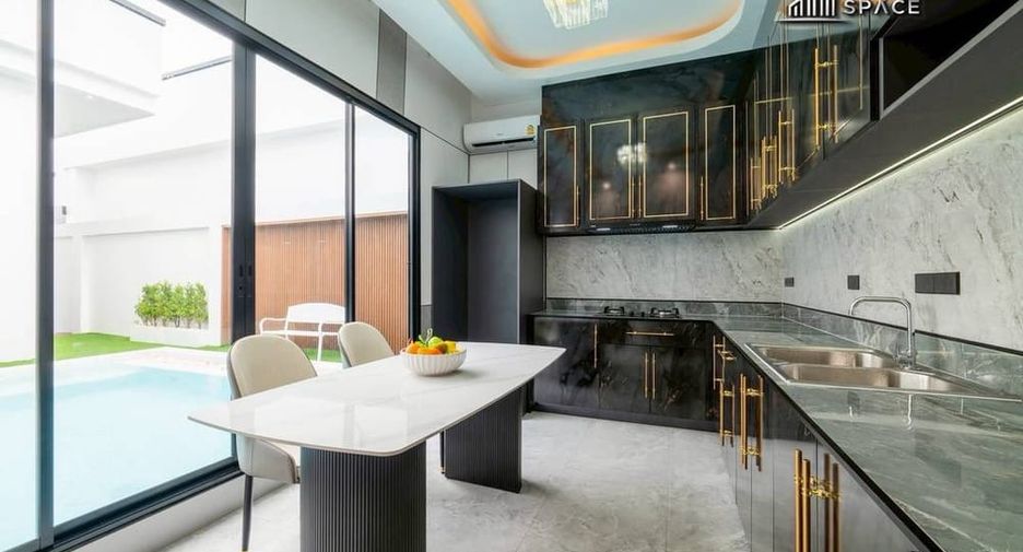 Villa zum Kauf mit 3 Zimmer in Bang Lamung, Chonburi