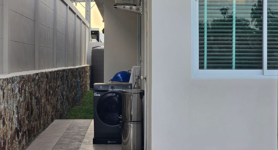 For sale 3 bedrooms villa in Huay Yai, Pattaya