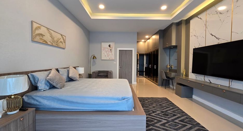 For sale 3 bedrooms villa in Huay Yai, Pattaya
