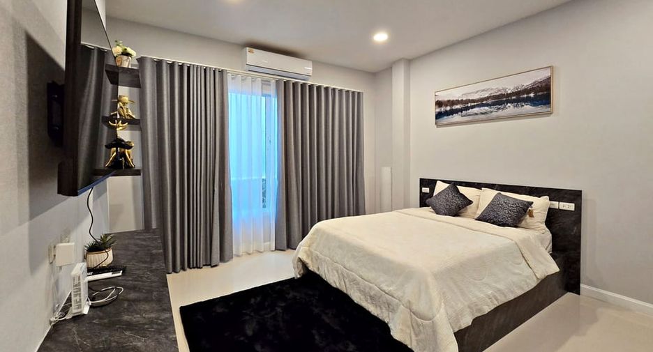 For sale 3 bedrooms villa in Huay Yai, Pattaya
