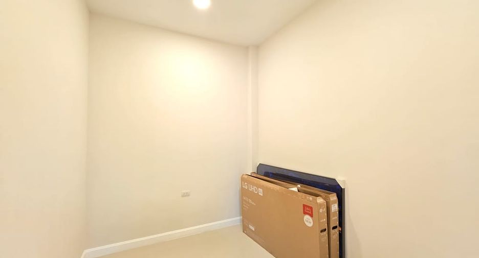 For sale 3 bedrooms villa in Huay Yai, Pattaya