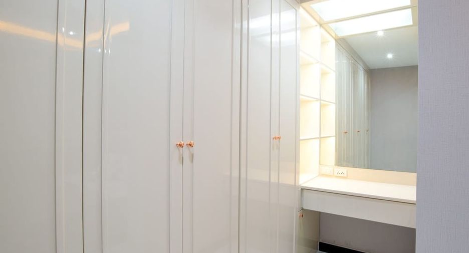 À vendre 4 chambres villa à Bang Lamung, Chonburi