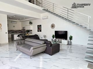 For rent そして for sale 6 ベッドルーム villa in Bang Lamung, Chonburi