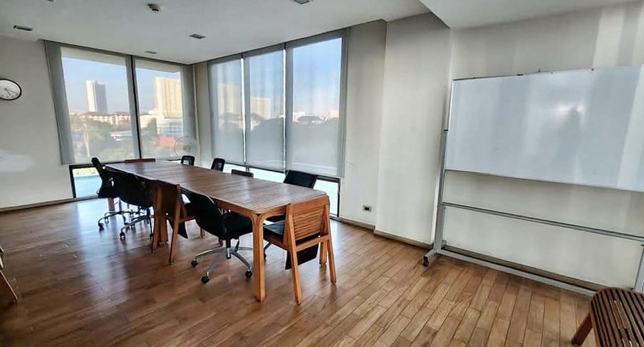 For rent and for sale 1 bed condo in Bang Lamung, Chonburi