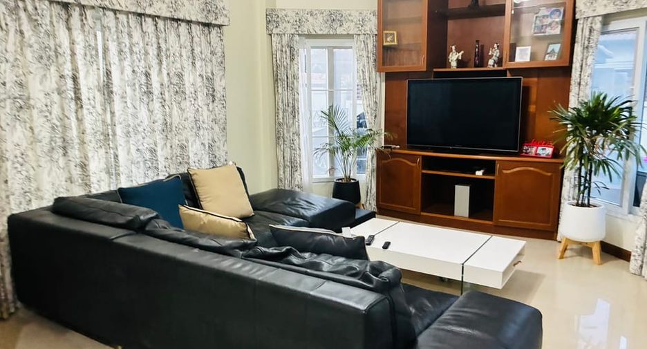 Villa zum Kauf mit 3 Zimmer in Bang Lamung, Chonburi