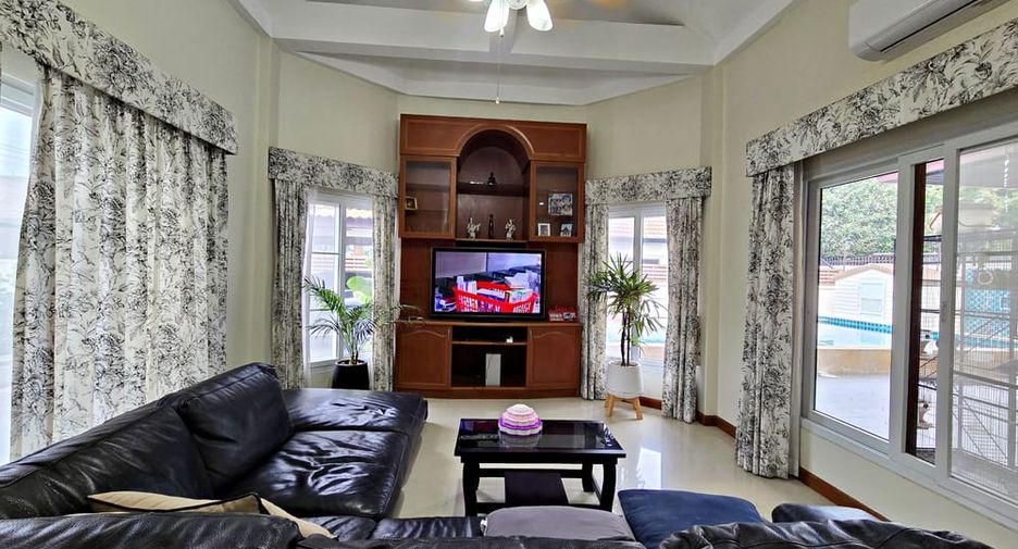 Villa zum Kauf mit 3 Zimmer in Bang Lamung, Chonburi