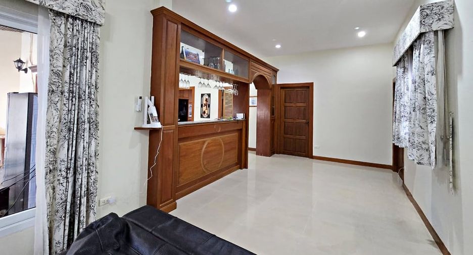 Villa zum Kauf mit 3 Zimmer in Bang Lamung, Chonburi