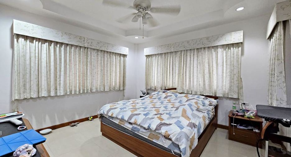 Villa zum Kauf mit 3 Zimmer in Bang Lamung, Chonburi