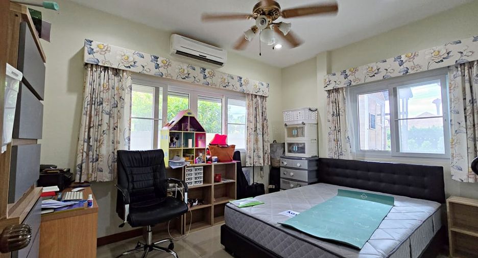 Villa zum Kauf mit 3 Zimmer in Bang Lamung, Chonburi