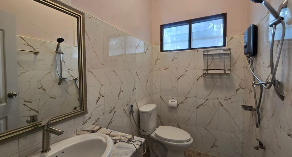 Продажа 3 спальни дом в Банг Ламунг, Чонбури