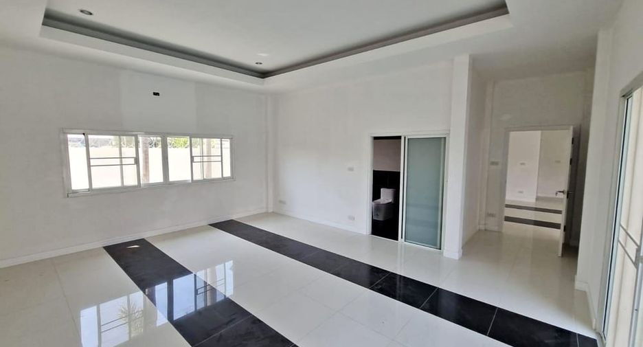 For sale 3 ベッドルーム villa in Huay Yai, Pattaya