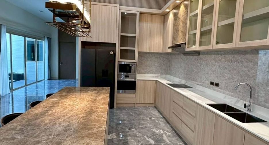 Villa zur Miete mit 4 Zimmer in Bang Lamung, Chonburi