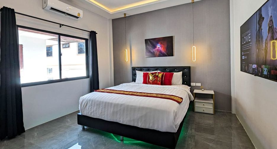 Villa en alquiler de 7 habitaciones en Bang Lamung, Chonburi