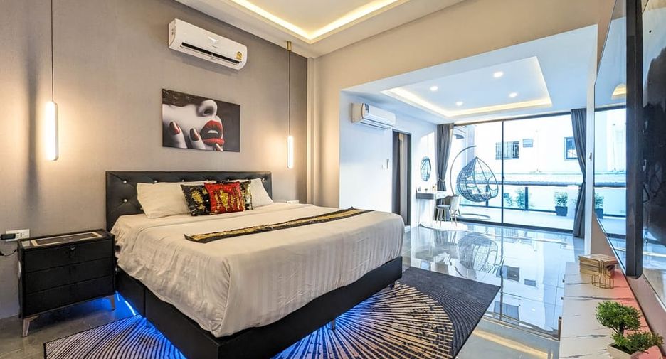 Villa en alquiler de 7 habitaciones en Bang Lamung, Chonburi