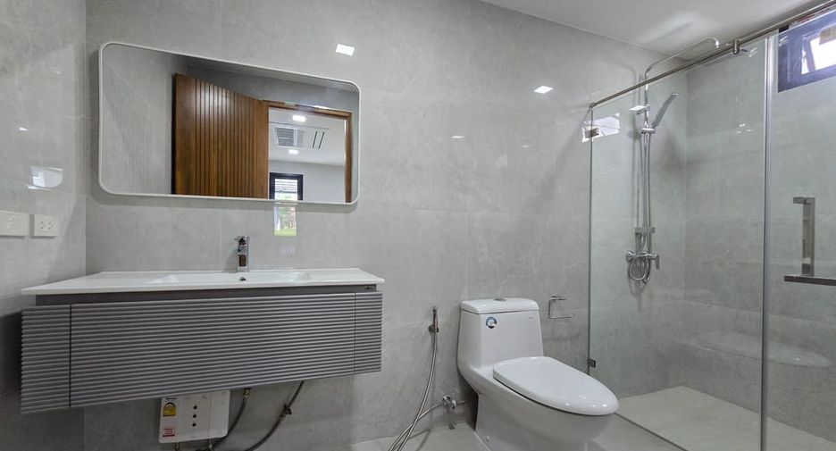 À vendre 4 chambres villa à Bang Lamung, Chonburi