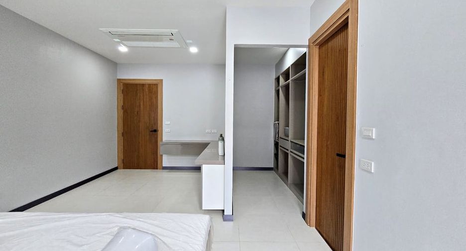 À vendre 4 chambres villa à Bang Lamung, Chonburi