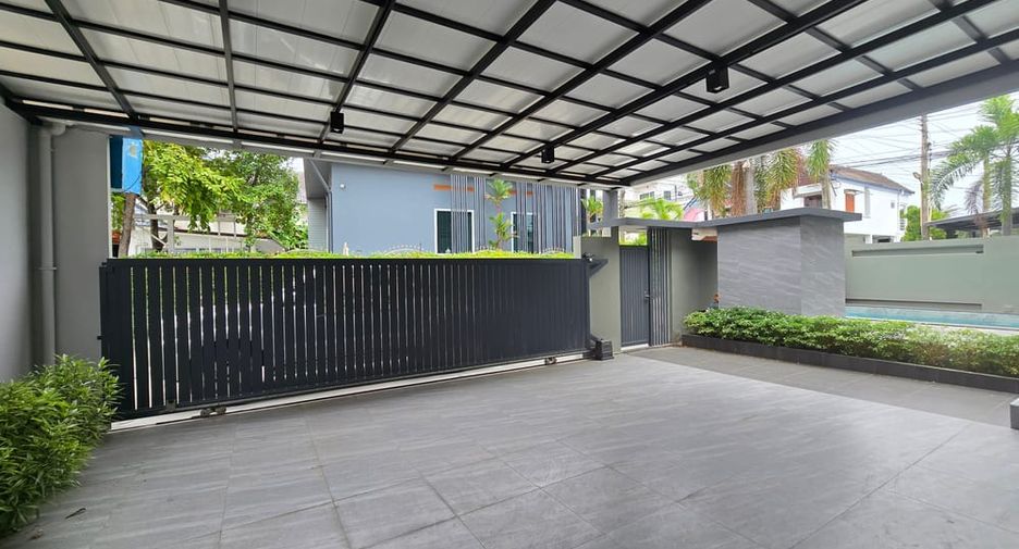 À vendre 4 chambres villa à Bang Lamung, Chonburi
