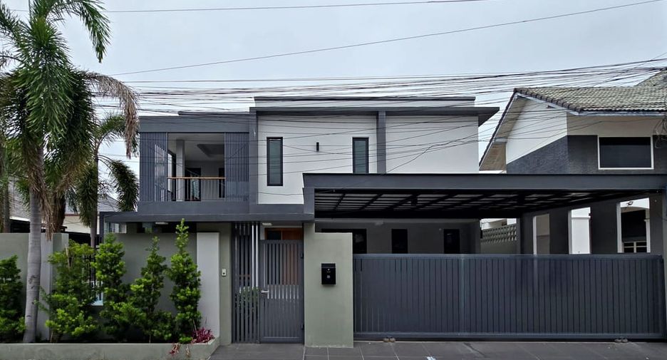 À vendre 4 chambres villa à Bang Lamung, Chonburi