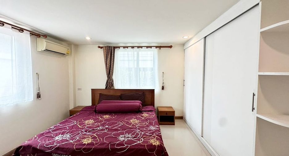 Villa zur Miete und zum Kauf mit 6 Zimmer in Bang Lamung, Chonburi