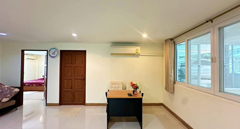 Villa zur Miete und zum Kauf mit 6 Zimmer in Bang Lamung, Chonburi