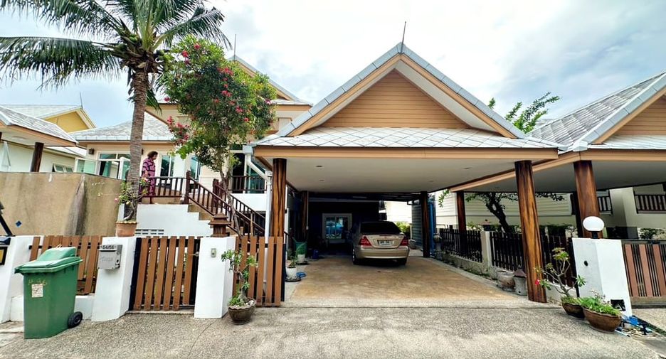 Villa zur Miete und zum Kauf mit 6 Zimmer in Bang Lamung, Chonburi