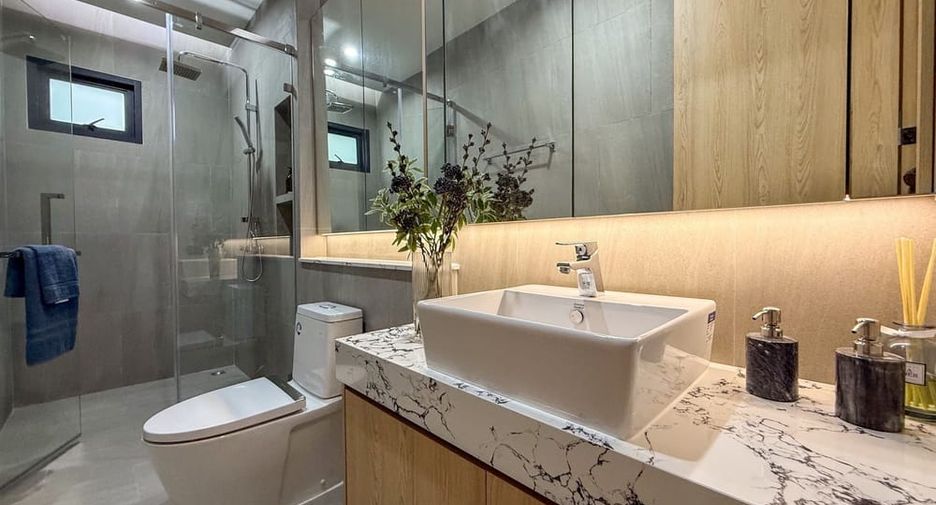 À vendre 4 chambres villa à Bang Lamung, Chonburi