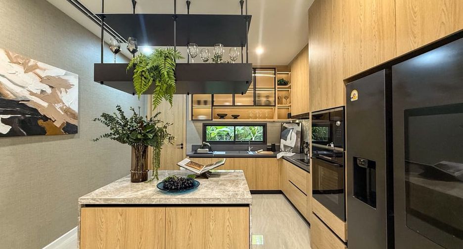 À vendre 4 chambres villa à Bang Lamung, Chonburi