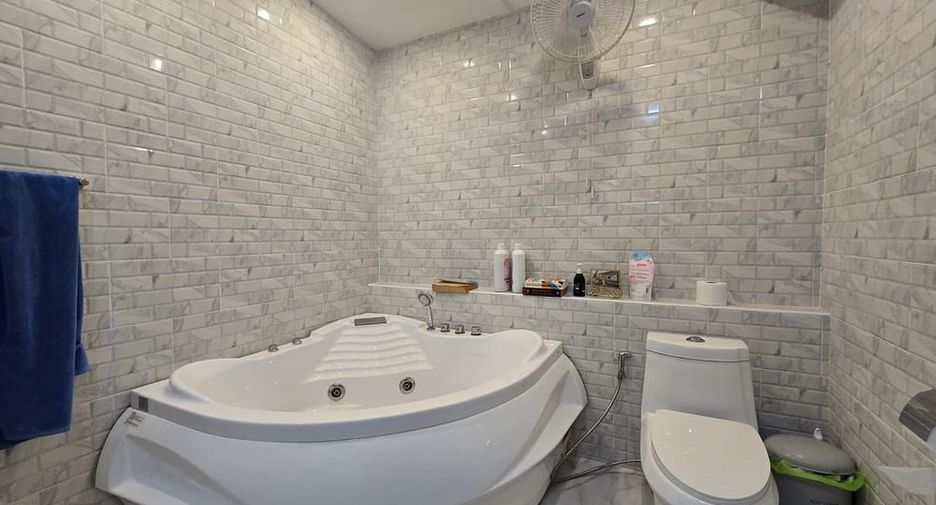 Продажа 5 спальни вилла в Банг Ламунг, Чонбури