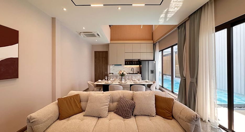 For sale 4 bedrooms villa in Jomtien, Pattaya