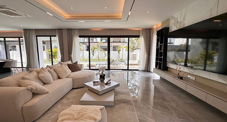 Villa zum Kauf mit 4 Zimmer in Jomtien, Pattaya