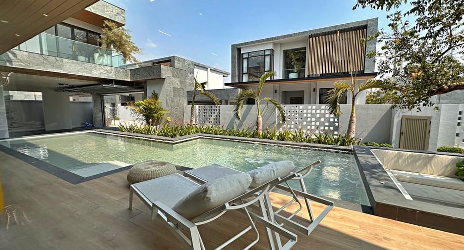 Villa zum Kauf mit 4 Zimmer in Jomtien, Pattaya