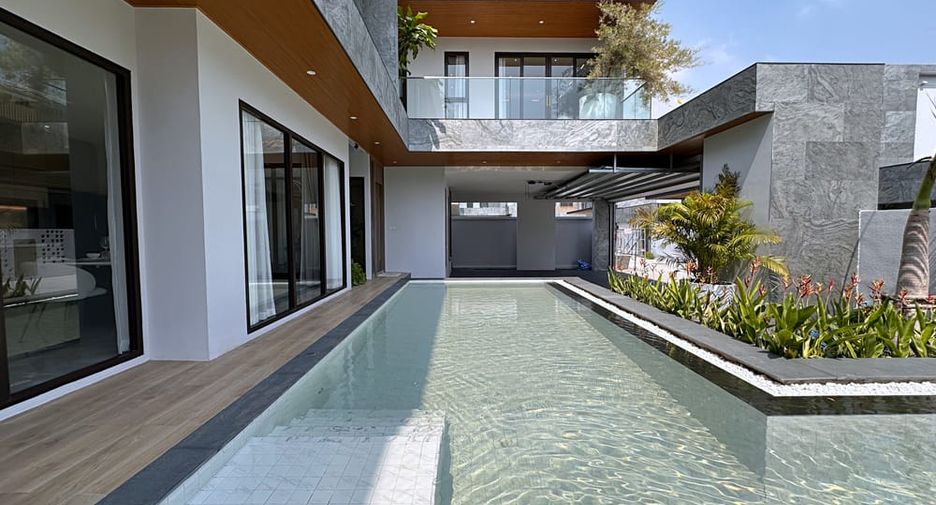 Villa zum Kauf mit 4 Zimmer in Jomtien, Pattaya