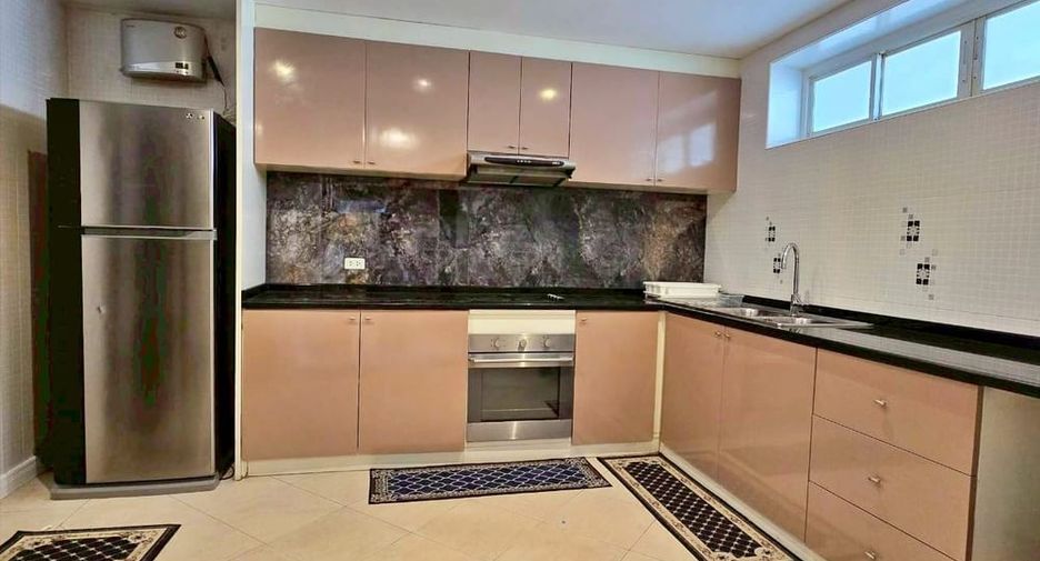 Аренда и продажа 3 спальни кондо в Банг Ламунг, Чонбури