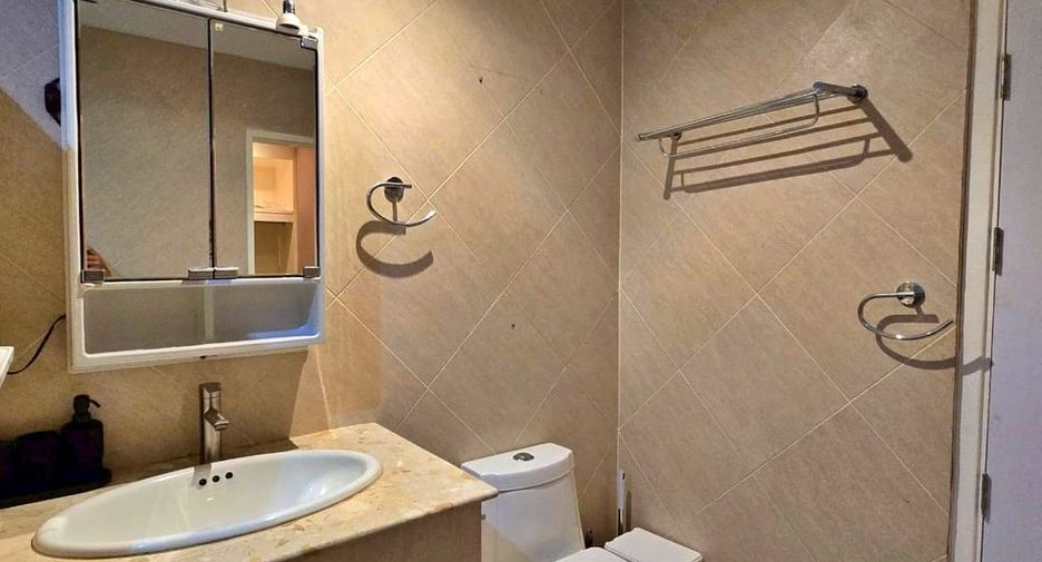 Аренда и продажа 3 спальни кондо в Банг Ламунг, Чонбури