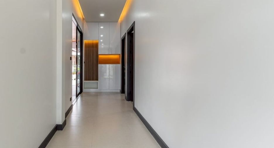 À vendre 3 chambres villa à Bang Lamung, Chonburi
