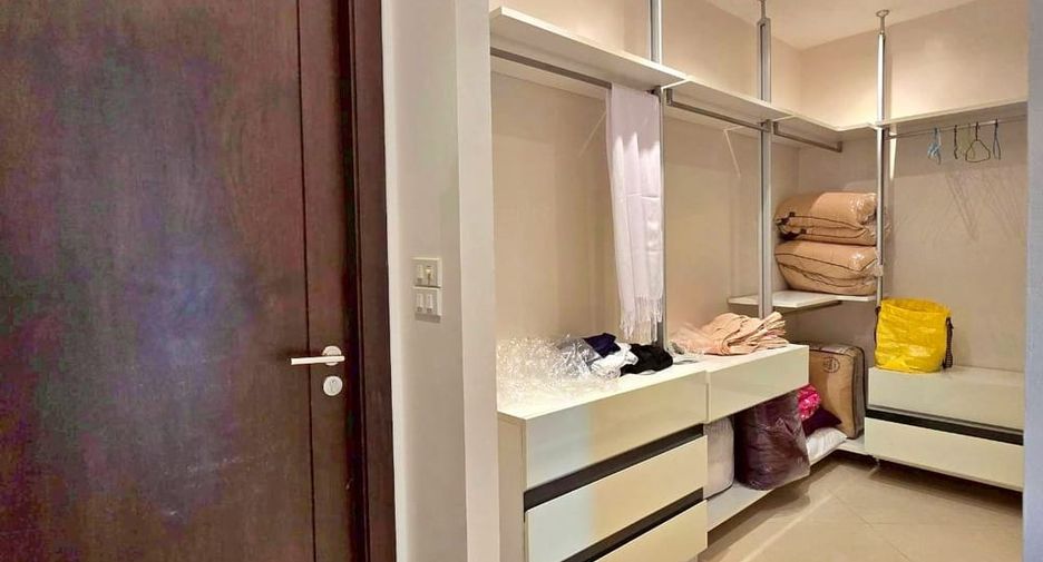 Продажа 4 спальни вилла в Банг Ламунг, Чонбури