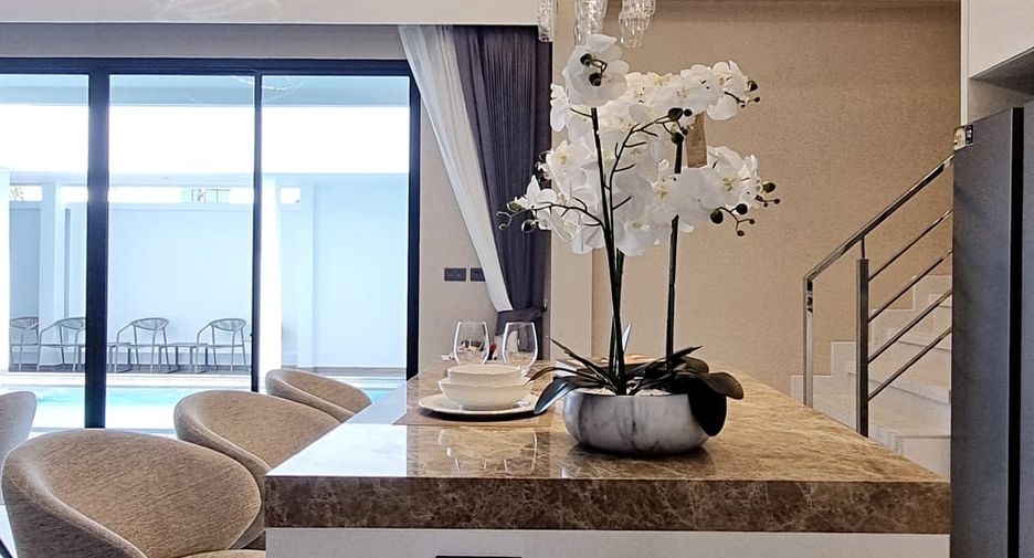 À vendre 3 chambres villa à Huay Yai, Pattaya