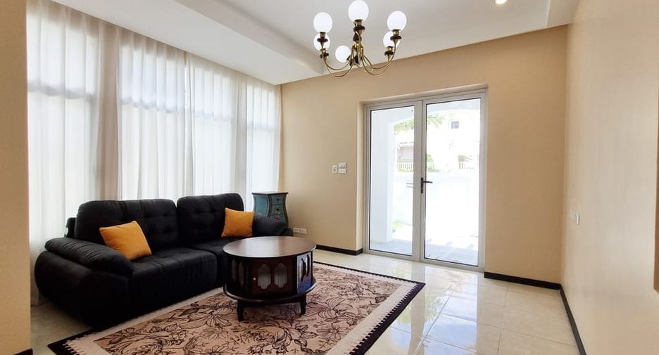 À vendre 4 chambres villa à Jomtien, Pattaya