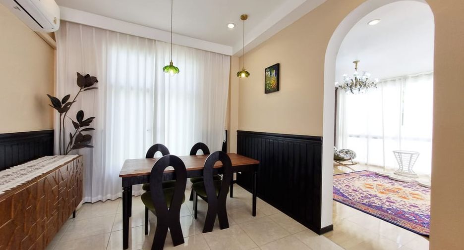 À vendre 4 chambres villa à Jomtien, Pattaya